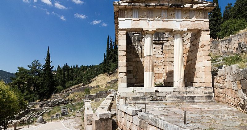 All-day trip to Arachova Delphi